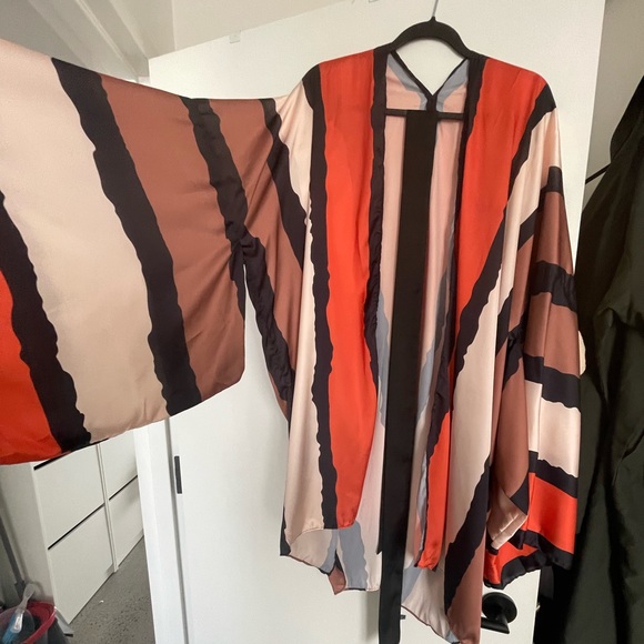 Kimono /dress- one sz fits most sm-3X - Picture 9 of 14